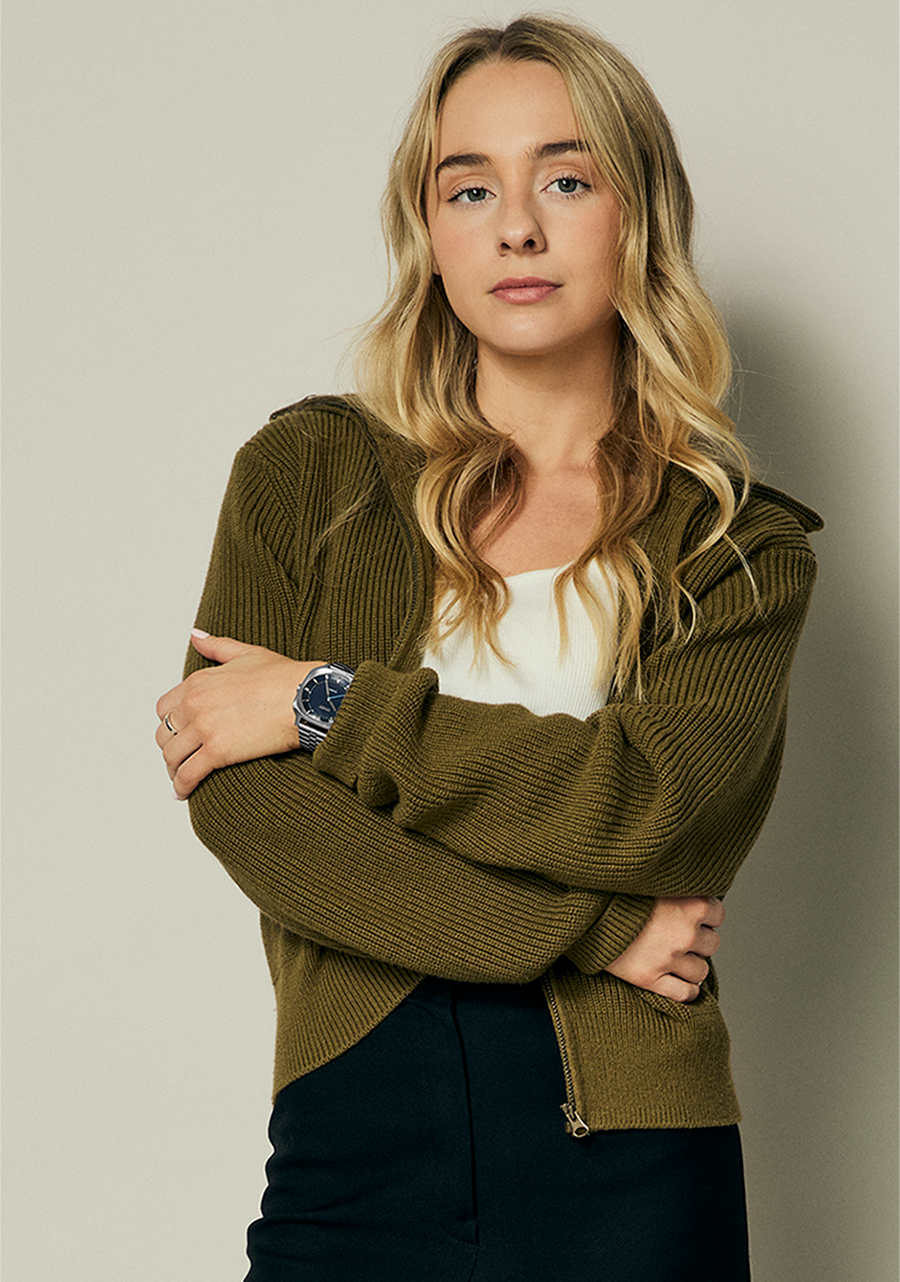 Fremont 40 - Silver / Midnight View 7