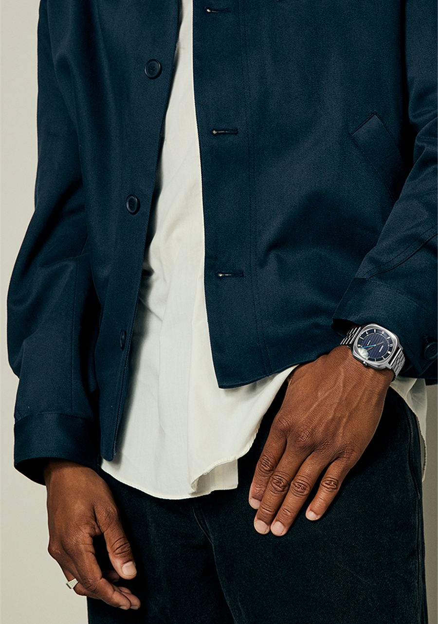 Fremont 40 - Silver / Midnight View 8